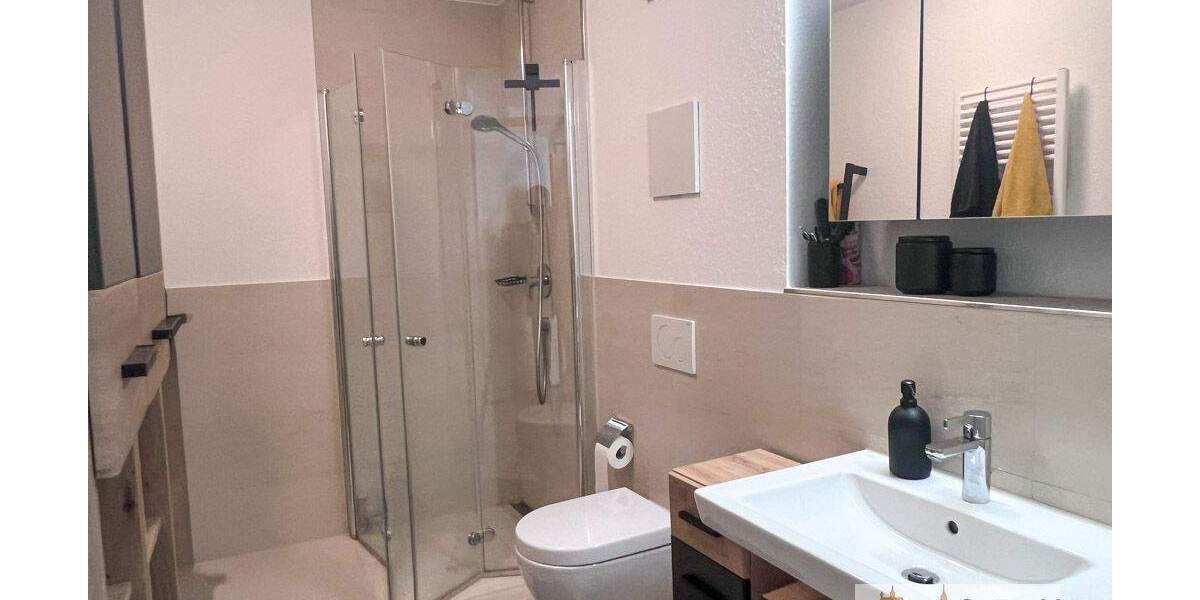 Etagenwohnung Esslingen am Neckar Hohenkreuz - 3 Zimmer, 85 m&sup2;, 1.330&euro; | Angebot:25402066