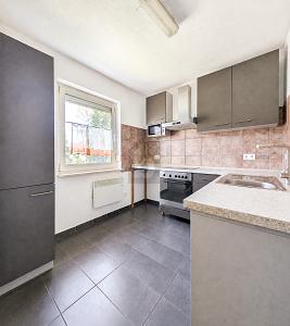 RENDITE MIT PERSPEKTIVE UND ANBAUPOTENZIAL - Mehrfamilienhaus, Wohnhaus Stuttgart Zuffenhausen | Angebot:27531147