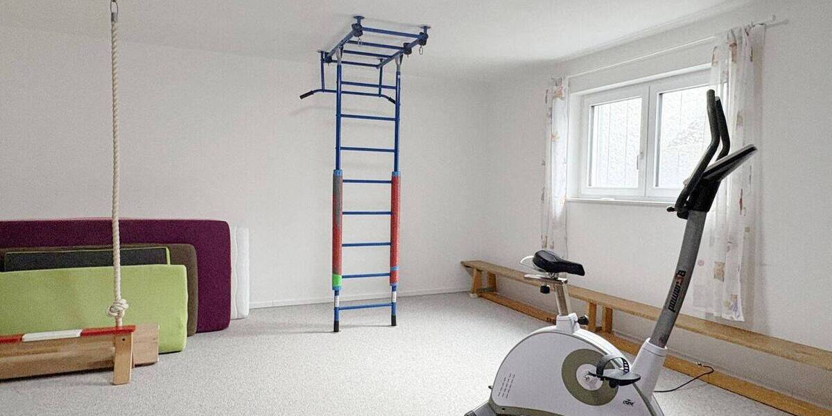 Einfamilienhaus Hemmingen - 8 Zimmer, 246 m&sup2;, 2.700&euro; | Angebot:26557187