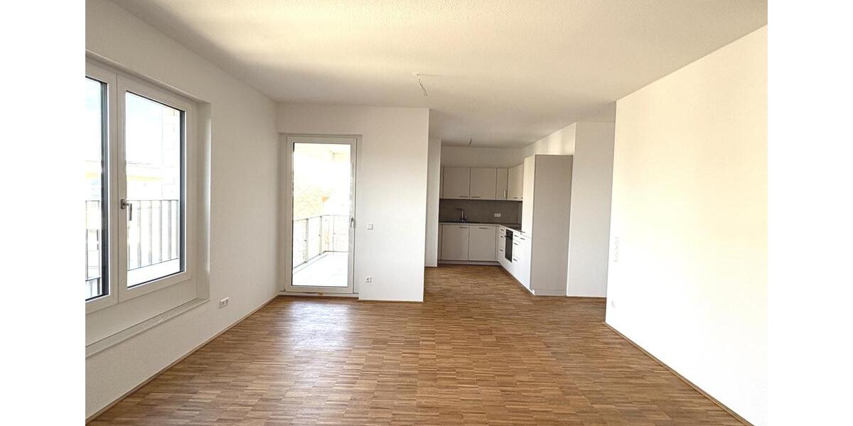 Dachgeschoßwohnung Leonberg - 3 Zimmer, 79 m&sup2;, 1.649&euro; | Angebot:23714097