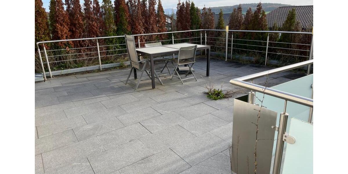 Erdgeschoßwohnung Neckartenzlingen - 5 Zimmer, 168 m&sup2;, 1.950&euro; | Angebot:25721130