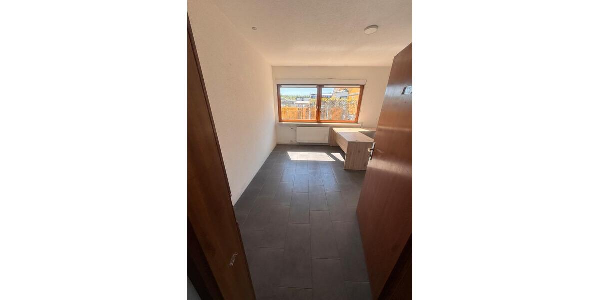 Gewerbeobjekt Böblingen Dagersheim - 3.700&euro; | Angebot:26702418