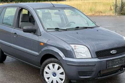 Ford Fusion 122.000 km 2.999 € Tübingen 72072