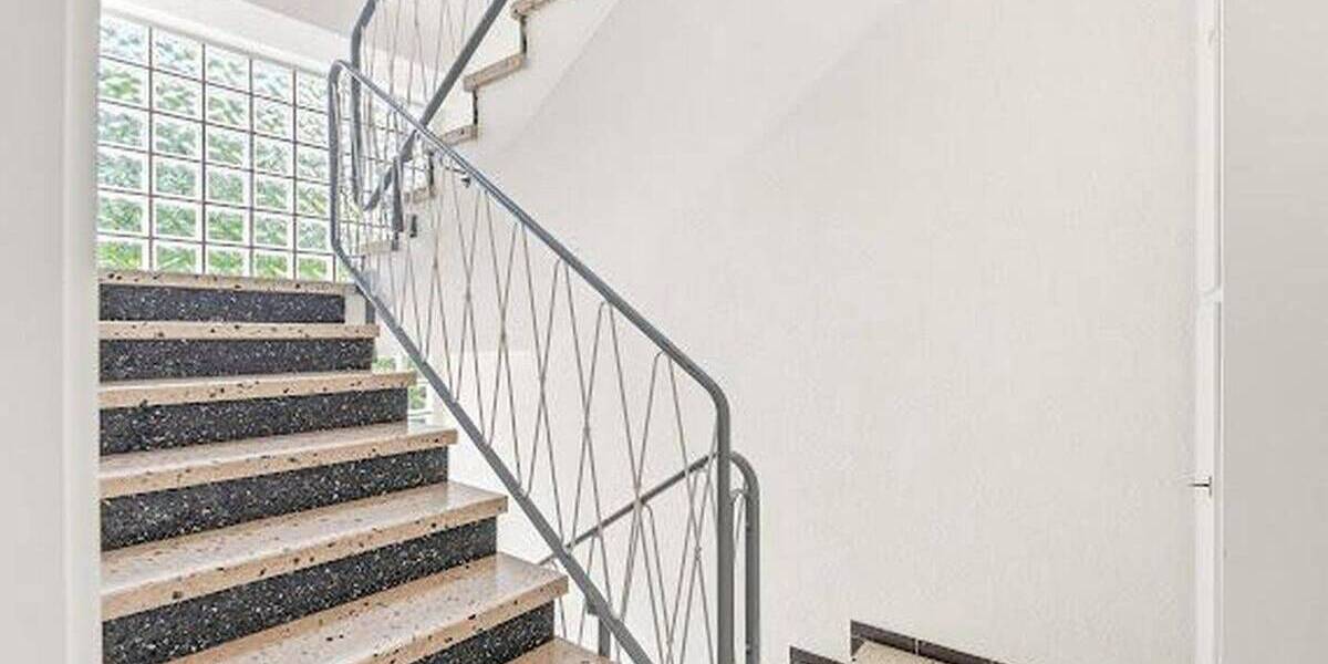 Etagenwohnung Obertürkheim Obertürkheim - 3 Zimmer, 77 m&sup2;, 1.330&euro; | Angebot:26805725