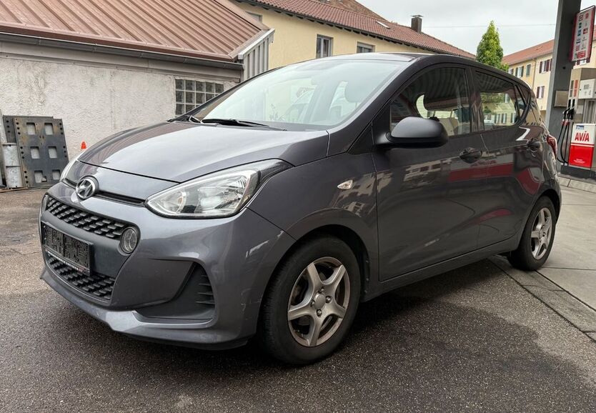 Hyundai i10 80.480 km 6.490 € Stuttgart 70327