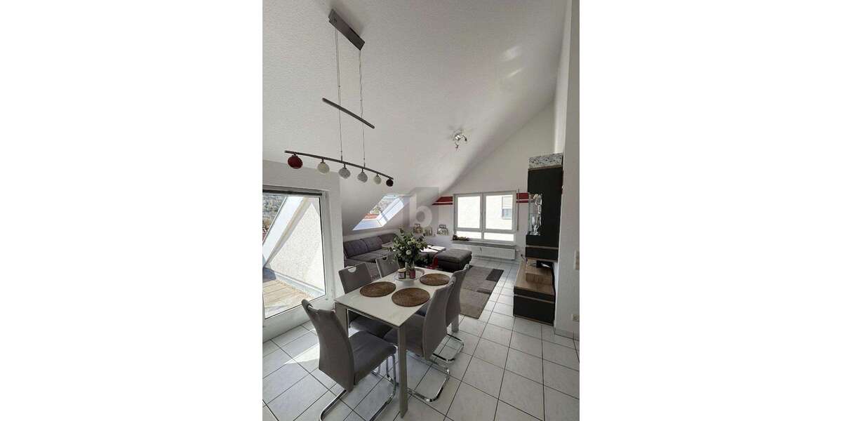 Etagenwohnung Leonberg - 3 Zimmer, 69 m&sup2;, 970&euro; | Angebot:26633676