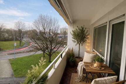 Wohnung Reutlingen - 4 Zimmer, 93 m&sup2;, 930&euro; | Angebot:26056621