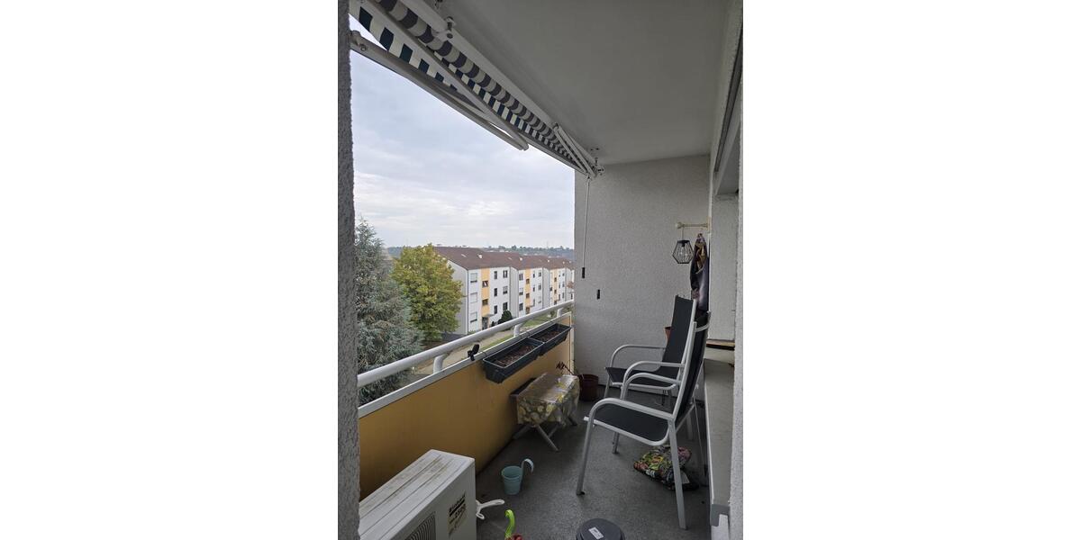 Etagenwohnung Ludwigsburg Hoheneck - 4 Zimmer, 91 m&sup2;, 1.775&euro; | Angebot:27603040