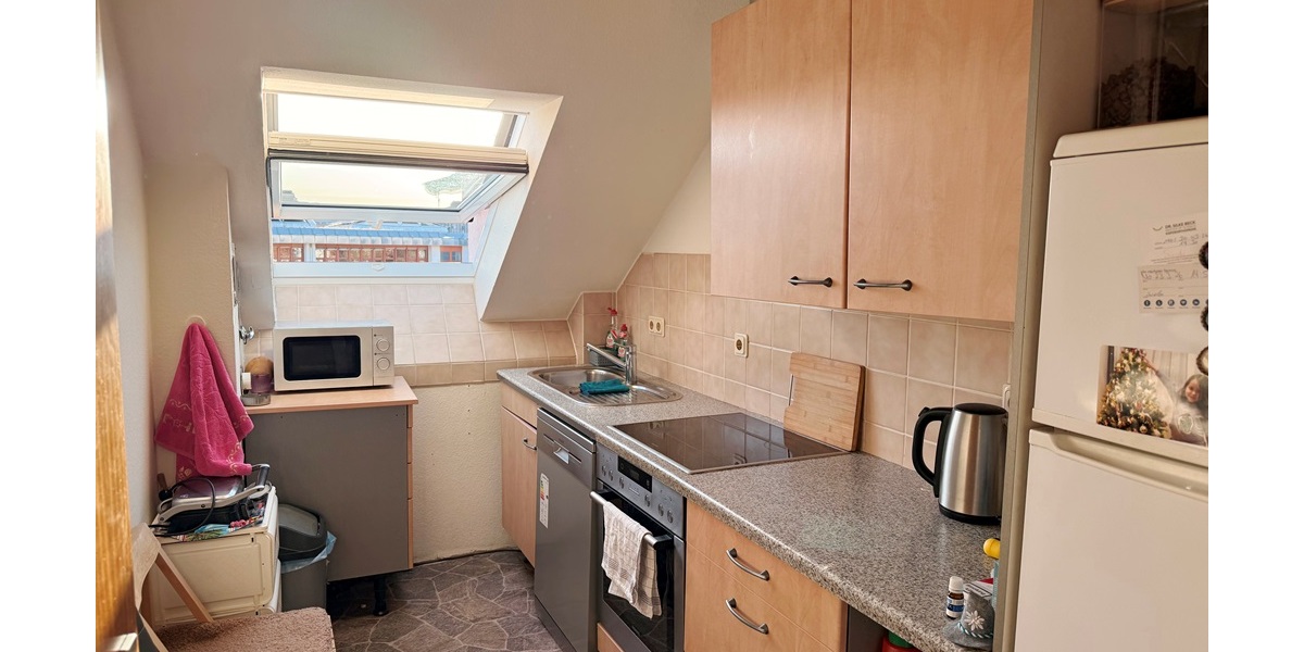 Gut geschnittene 3-Zi.-ETW in Böblingen - Toplage, ruhig und zentrumsnah gelegen - Dachgeschoßwohnung Böblingen Böblingen | Angebot:25852837