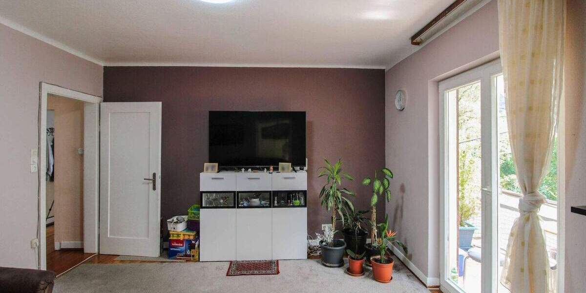 Einfamilienhaus Calw - 7 Zimmer, 180 m&sup2;, 329.000&euro; | Angebot:25911365