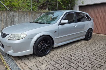 Mazda 323 138.000 km 5.300 &euro; Sindelfingen 71063