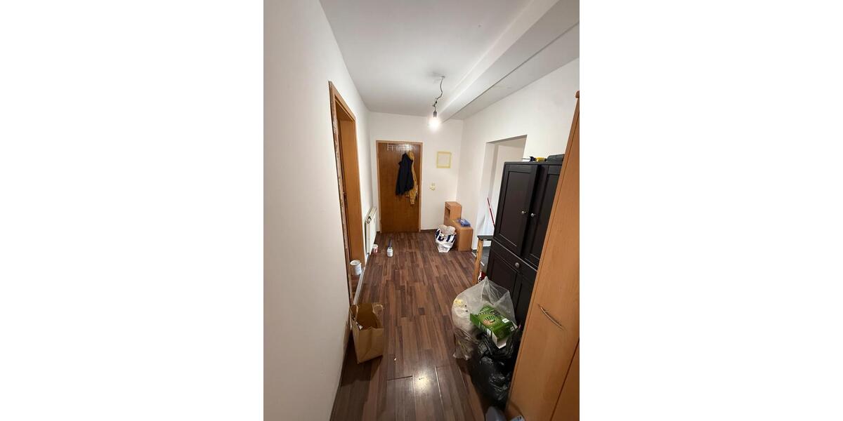 Etagenwohnung Mühlacker - 4 Zimmer, 90 m&sup2;, 1.000&euro; | Angebot:27625242