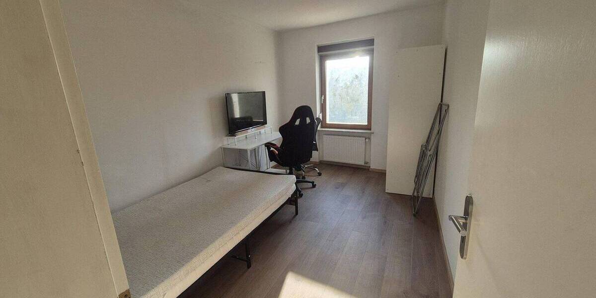 Reihenmittelhaus Pforzheim Buckenberg - 6 Zimmer, 155 m&sup2;, 390.000&euro; | Angebot:26015818