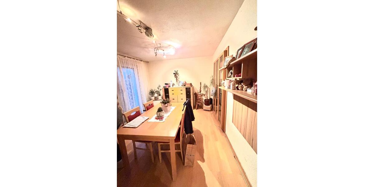 Erdgeschoßwohnung Ludwigsburg - 3 Zimmer, 70 m&sup2;, 1.000&euro; | Angebot:26001342