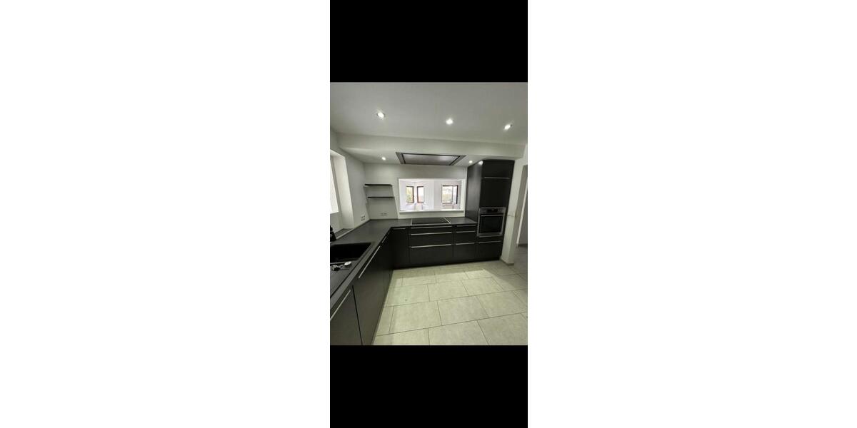 Erdgeschoßwohnung Sindelfingen - 3 Zimmer, 84 m&sup2;, 1.650&euro; | Angebot:25875431