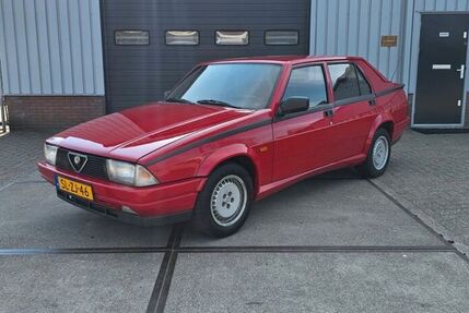 Alfa Romeo Alfa 75
