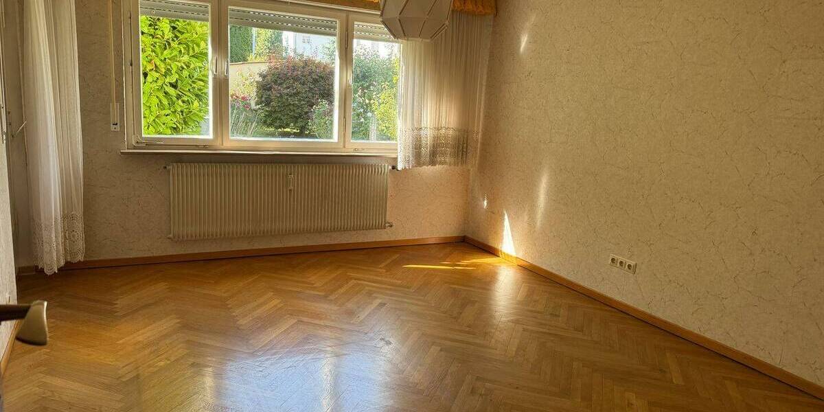 Mehrfamilienhaus, Wohnhaus Markgröningen - 8 Zimmer, 205 m&sup2;, 575.000&euro; | Angebot:23974620