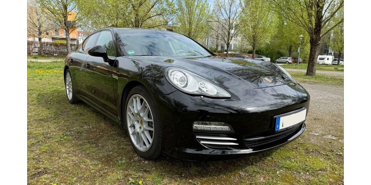 Porsche Panamera 168.000 km 22.990 &euro; Scharnhausen 73760