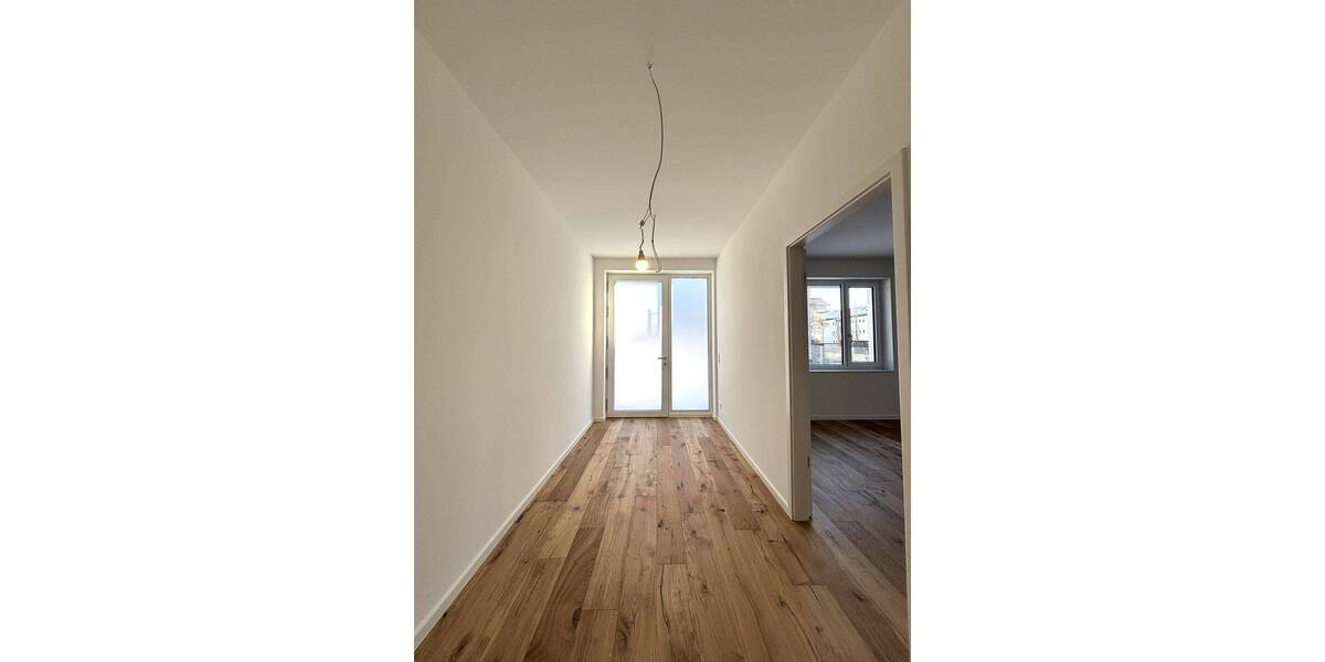 Etagenwohnung Sindelfingen Mitte - 2 Zimmer, 89 m&sup2;, 1.280&euro; | Angebot:26190952