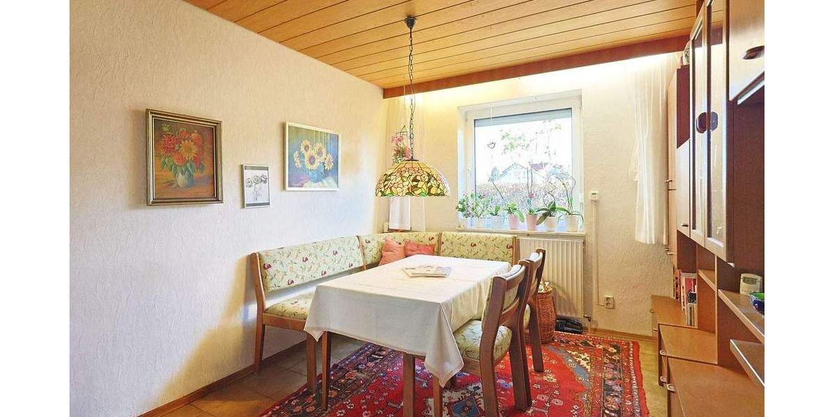 Reihenendhaus Sindelfingen Mitte - 7 Zimmer, 155 m&sup2;, 549.000&euro; | Angebot:25702479