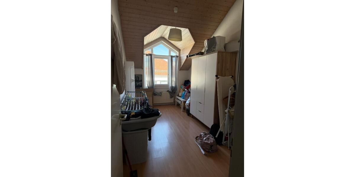 Dachgeschoßwohnung Pforzheim - 3 Zimmer, 78 m&sup2;, 880&euro; | Angebot:24755072