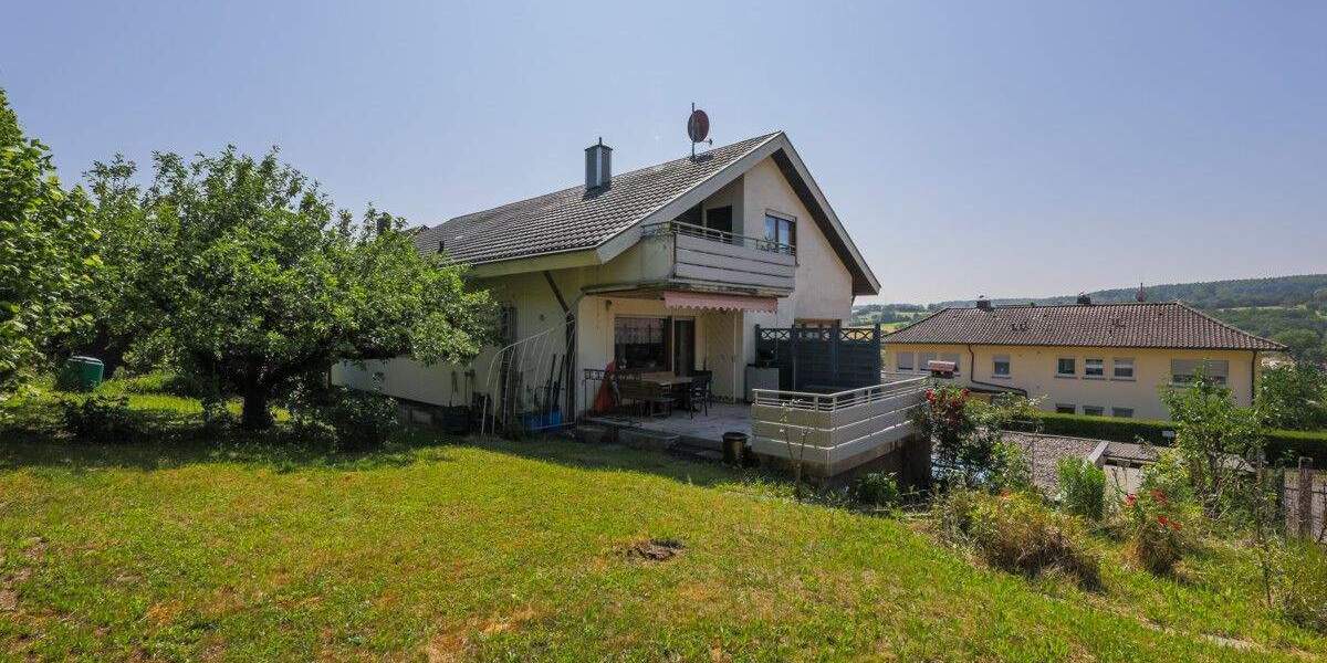 Einfamilienhaus Niefern-Öschelbronn / Niefern Niefern - 6 Zimmer, 180 m&sup2;, 560.000&euro; | Angebot:24860389