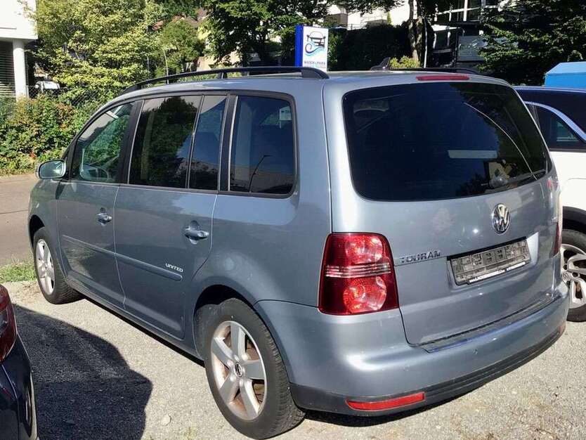 VW Touran 138.000 km 7.850 € Remseck am Neckar 71686