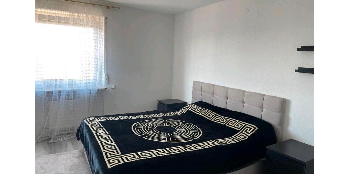 Etagenwohnung Ludwigsburg - 3 Zimmer, 92 m&sup2;, 1.600&euro; | Angebot:25965649