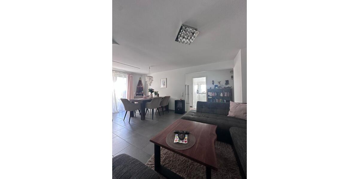 Etagenwohnung Esslingen am Neckar Hegensberg - 3 Zimmer, 75 m&sup2;, 1.250&euro; | Angebot:25419419