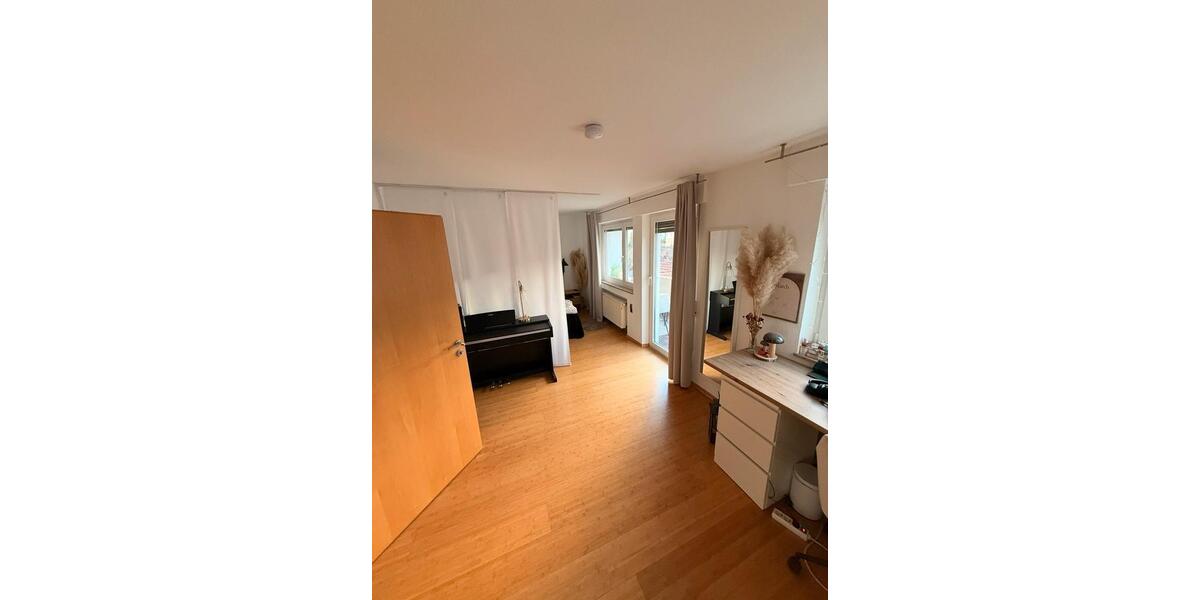 Etagenwohnung Esslingen am Neckar - 2 Zimmer, 63 m&sup2;, 850&euro; | Angebot:25933821