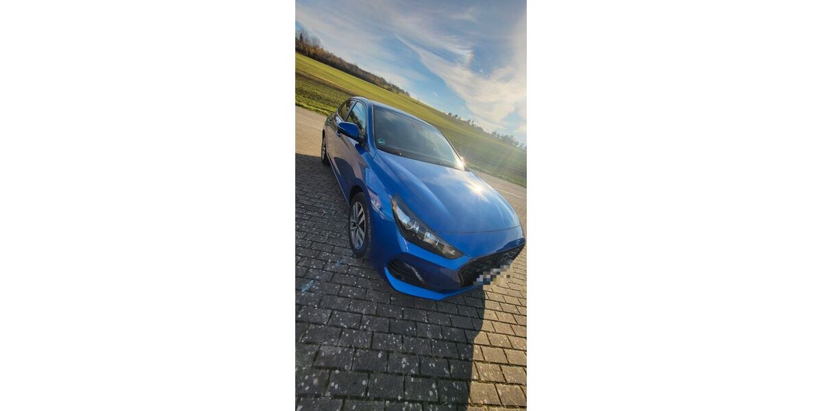 Hyundai i30 38.900 km 15.900 &euro; Reutlingen 72760