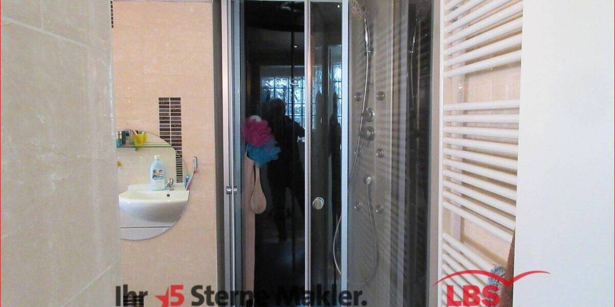 Einfamilienhaus Niefern-Öschelbronn Niefern - 8 Zimmer, 193 m&sup2;, 439.000&euro; | Angebot:25665818