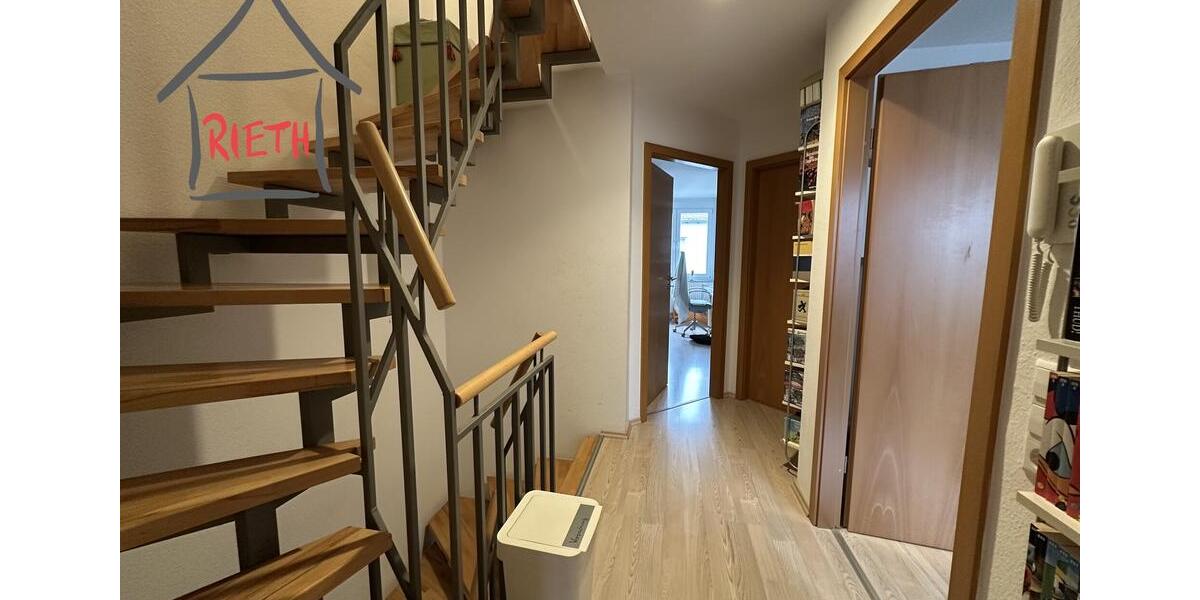 Reihenhaus Asperg - 5.5 Zimmer, 146 m&sup2;, 1.850&euro; | Angebot:25611156