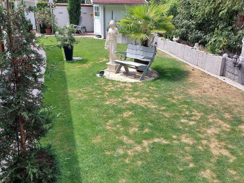 SINDELFINGEN 2 Zi.Whg.ca.59m2 möbliert tip top EBK DU.Parkett ruhig hell sonnig 700.,zzgl.NK pauschal 150.-warm 850,-