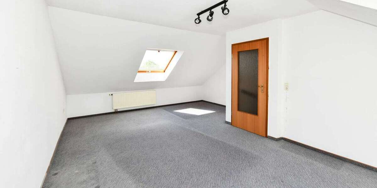ImmoBillia: Sonniges Wohnglück in bester Lage! - Einfamilienhaus Markgröningen | Angebot:27630191