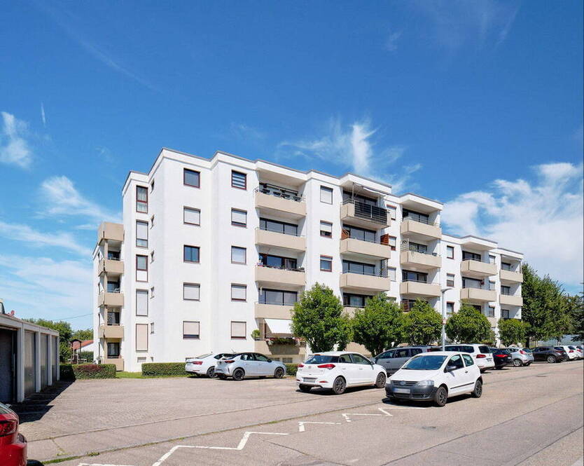 Frisch renovierte 3 Zimmer-Wohnung in Gebersheim