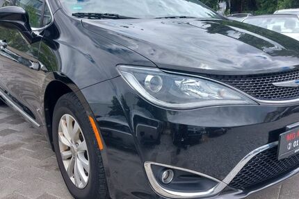 Chrysler Pacifica 121.793 km 12.999 &euro; Fellbach 70736