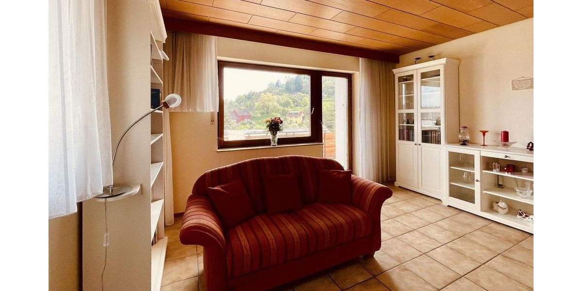 Reihenendhaus Simmozheim - 7 Zimmer, 176 m&sup2;, 599.000&euro; | Angebot:25657345