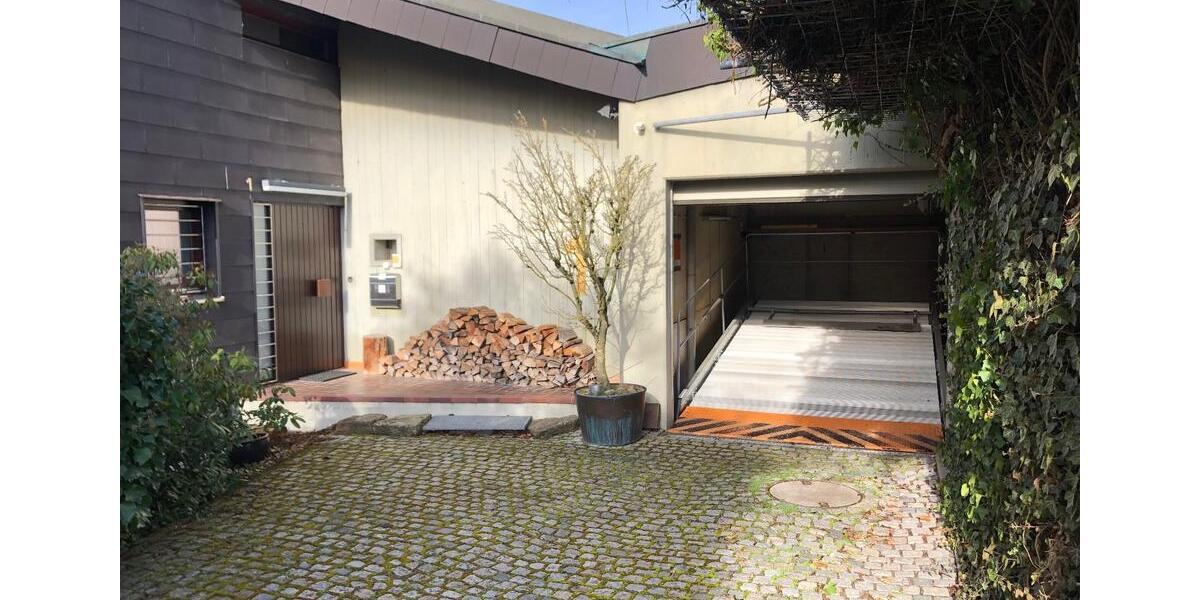 Einfamilienhaus Vaihingen an der Enz - 5 Zimmer, 141 m&sup2;, 2.200&euro; | Angebot:24137399