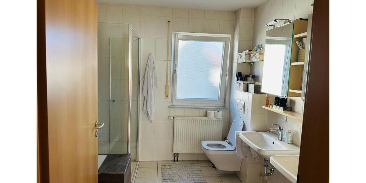 Einfamilienhaus Sersheim - 6 Zimmer, 160 m&sup2;, 1.850&euro; | Angebot:26253378