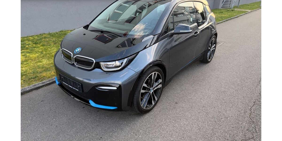 BMW i3 33.000 km 21.380 &euro; Sindelfingen 71069