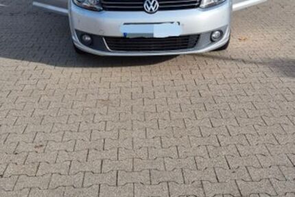 VW Touran 196.700 km 9.999 € Stuttgart 70437
