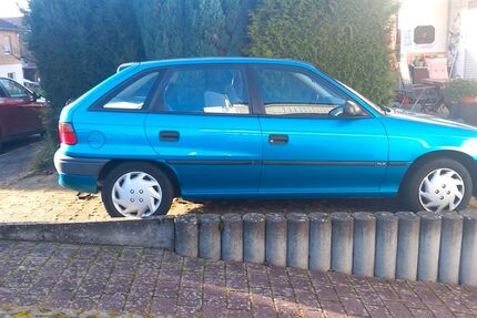 Opel Astra 72.070 km 2.000 &euro; Ludwigsburg 71642