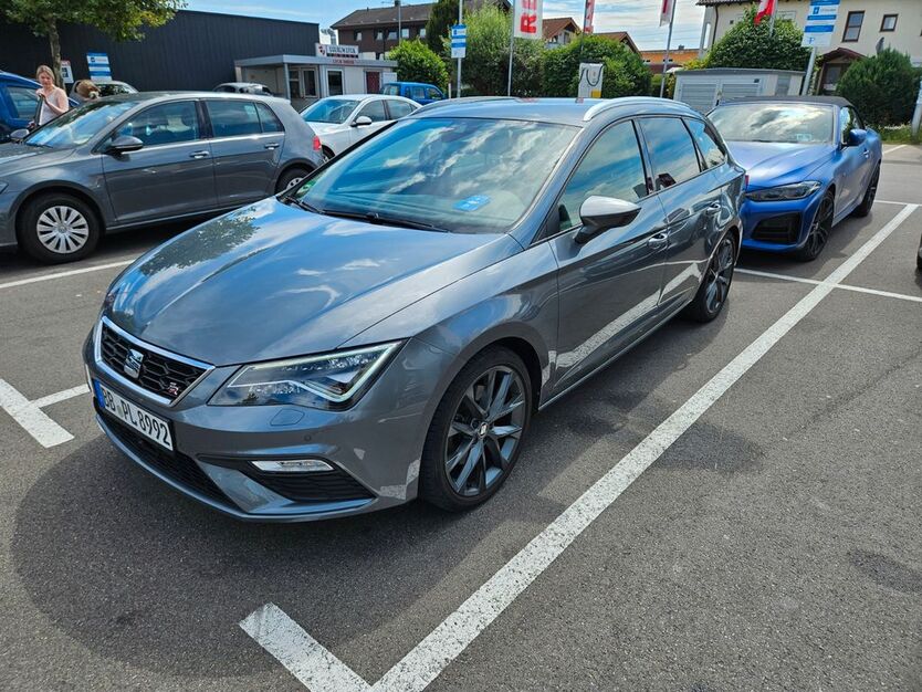 Seat Leon 128.000 km 14.599 € Holzgerlingen 71088