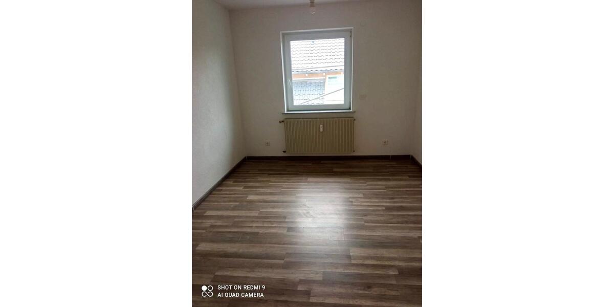 Etagenwohnung Pforzheim Eutingen - 3 Zimmer, 79 m&sup2;, 760&euro; | Angebot:24782180