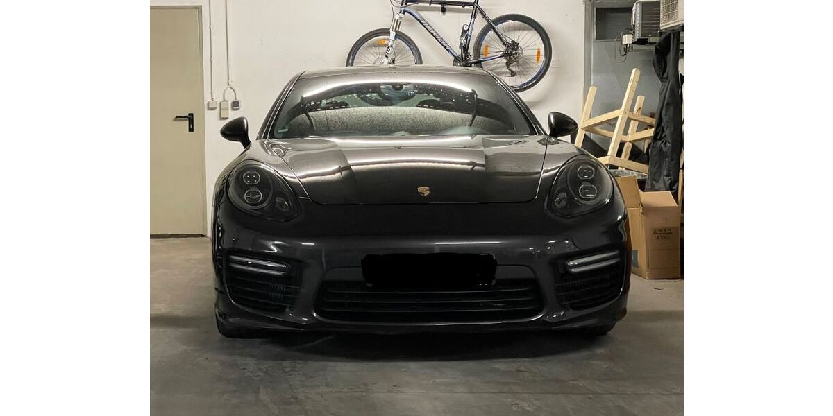Porsche Panamera 130.000 km 42.500 &euro; Ludwigsburg 71633