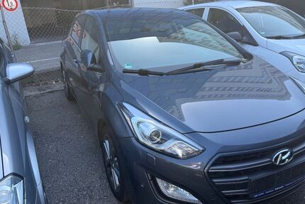 Hyundai i30 149.999 km 8.999 &euro; Sindelfingen 71065