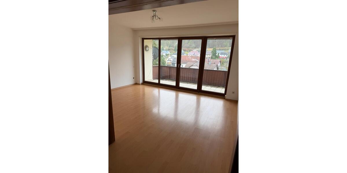 Etagenwohnung Sindelfingen Darmsheim - 3 Zimmer, 75 m&sup2;, 1.100&euro; | Angebot:26441817