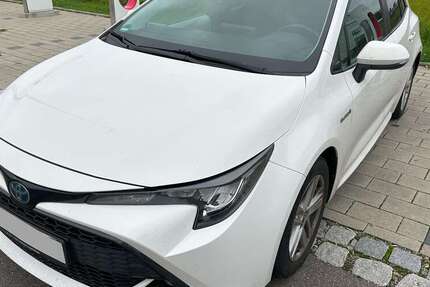 Toyota Corolla 63.000 km 17.800 € Stuttgart 70378