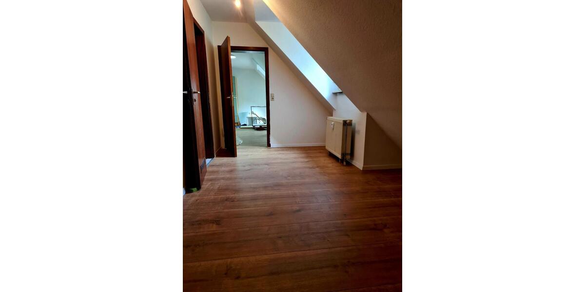 Dachgeschoßwohnung Ostfildern - 2 Zimmer, 45 m&sup2;, 730&euro; | Angebot:26454709